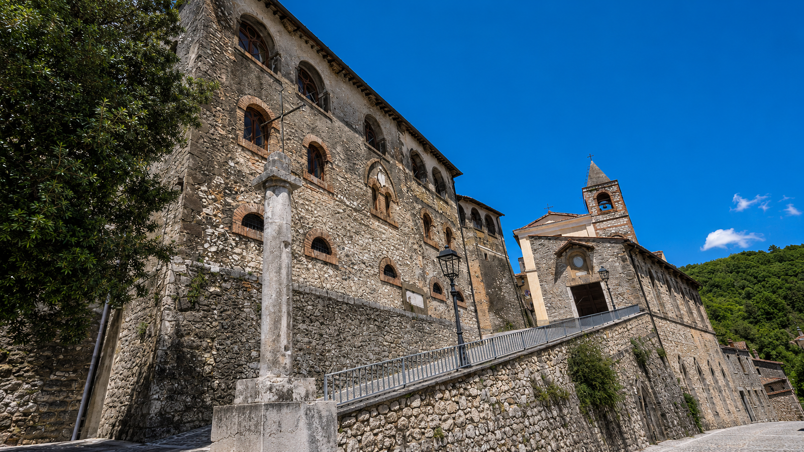 Castello Baronale degli Orsini a Roccagiovine