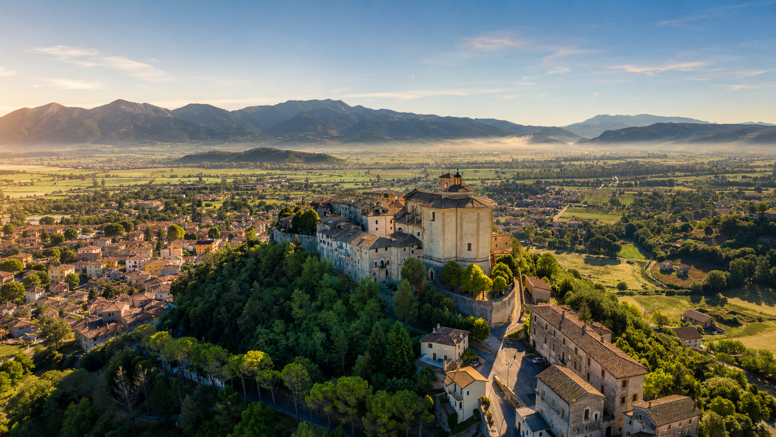 Contigliano, panorama del borgo