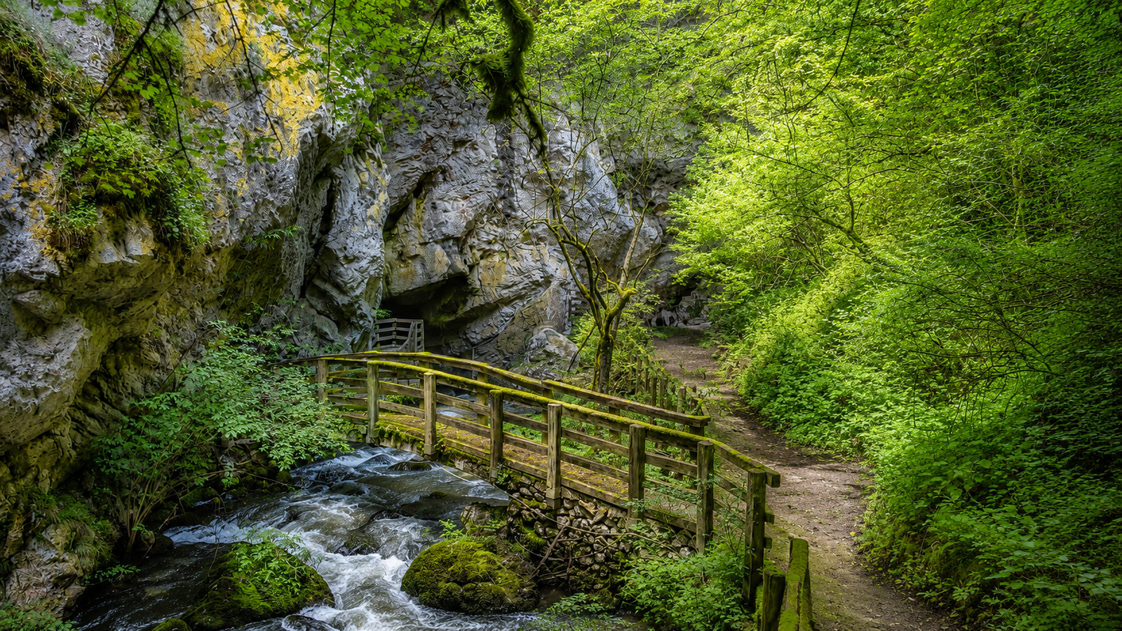 Grotte di Val de’ Varri a Pescorocchiano